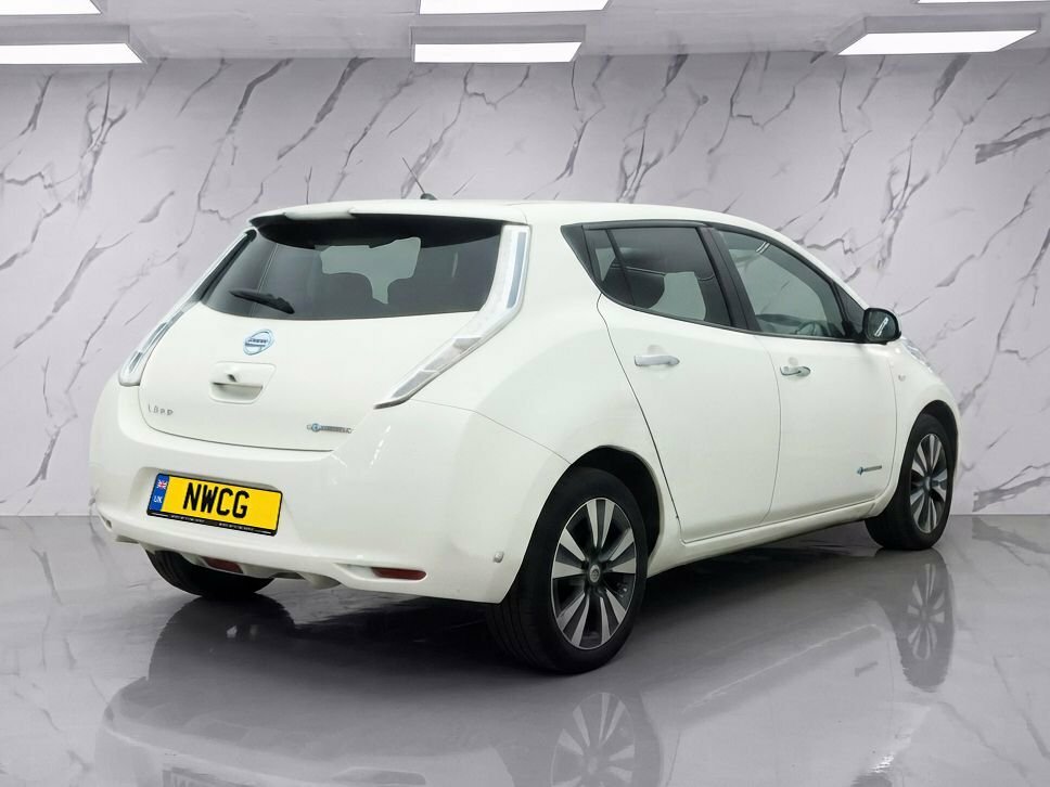 Nissan Leaf Leaf Acenta Flex Red #4