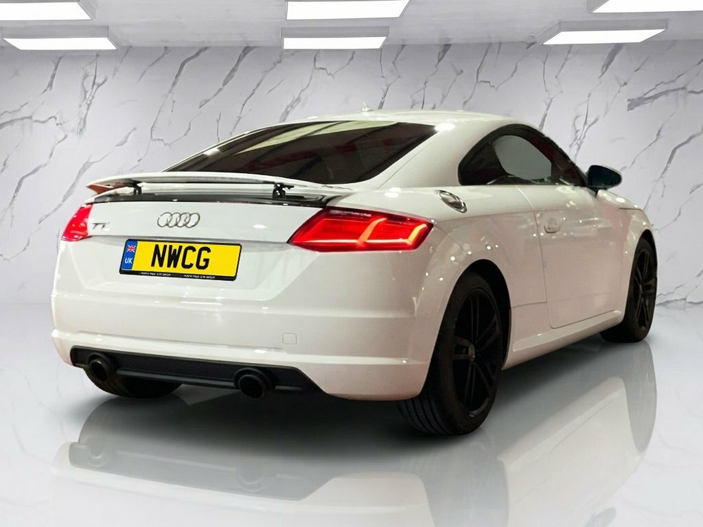 Audi TT 1.8L Sport White #4