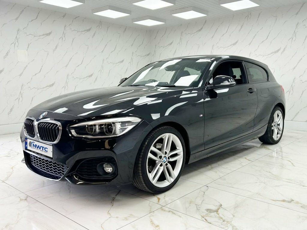 BMW 1 Series 1.5L M Sport Black #4