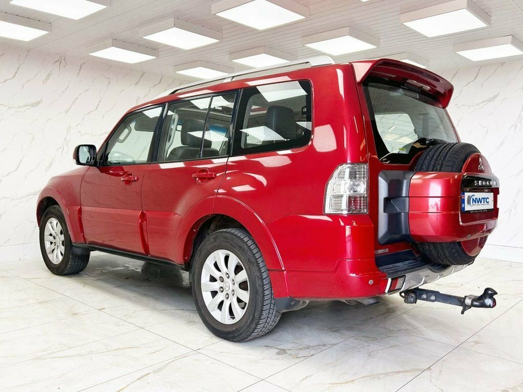 Mitsubishi Shogun 3.2L Elegance Red #6