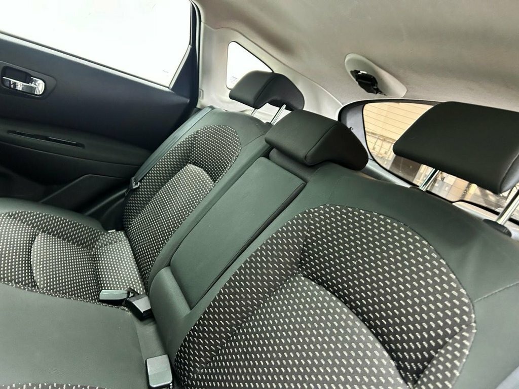Nissan Qashqai Acenta Black #18