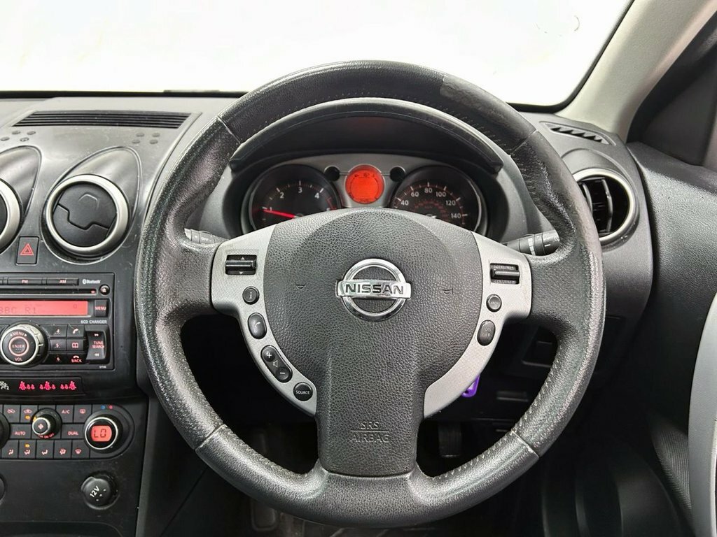 Nissan Qashqai Acenta Black #17
