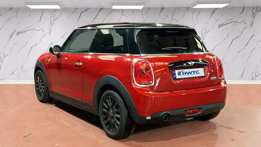 Mini Hatch 1.5L Cooper SA17LMY Red #3