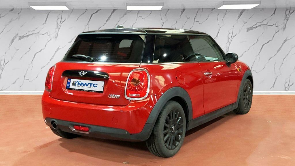 Mini Hatch 1.5L Cooper SA17LMY Red #4