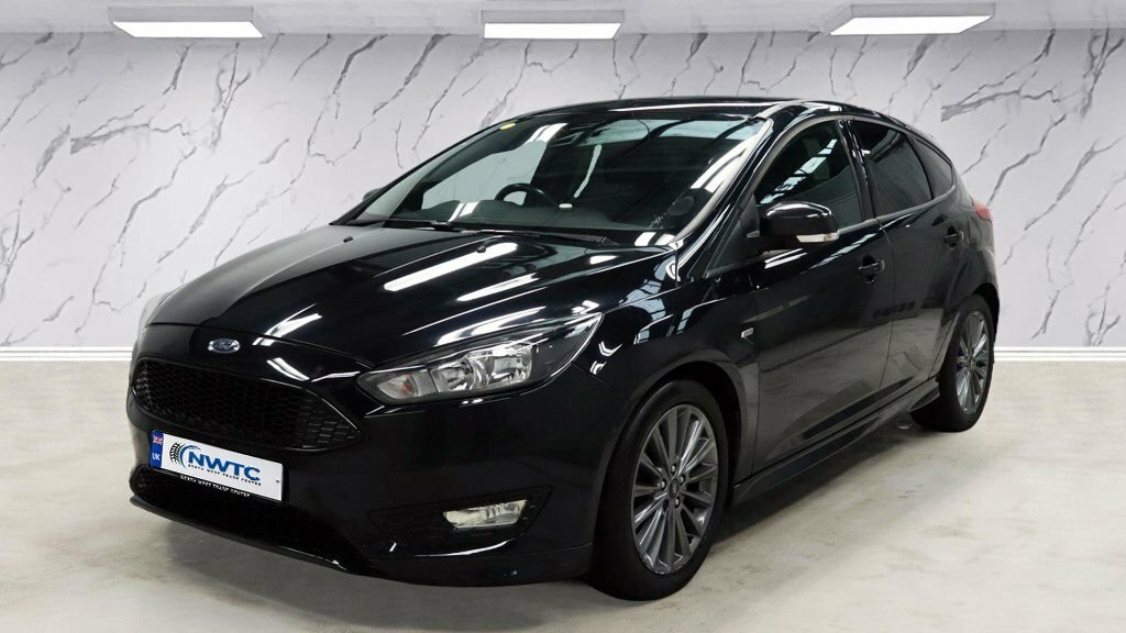 Ford Focus 1L St-line BK18VNP Black
