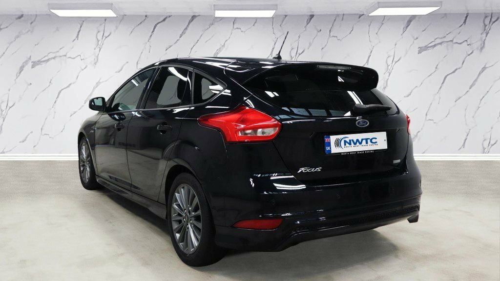 Ford Focus 1L St-line BK18VNP Black #2