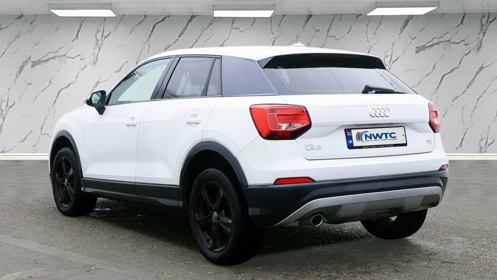 Audi Q2 1.6L Sport White #3