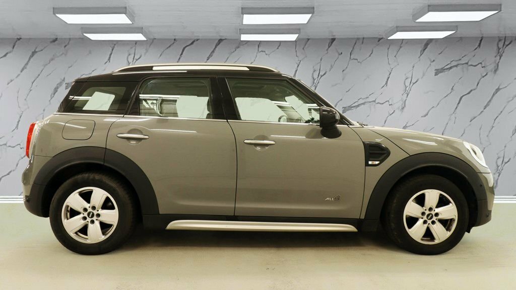 Mini Countryman 2L Cooper D Classic YY68WJV Grey #4