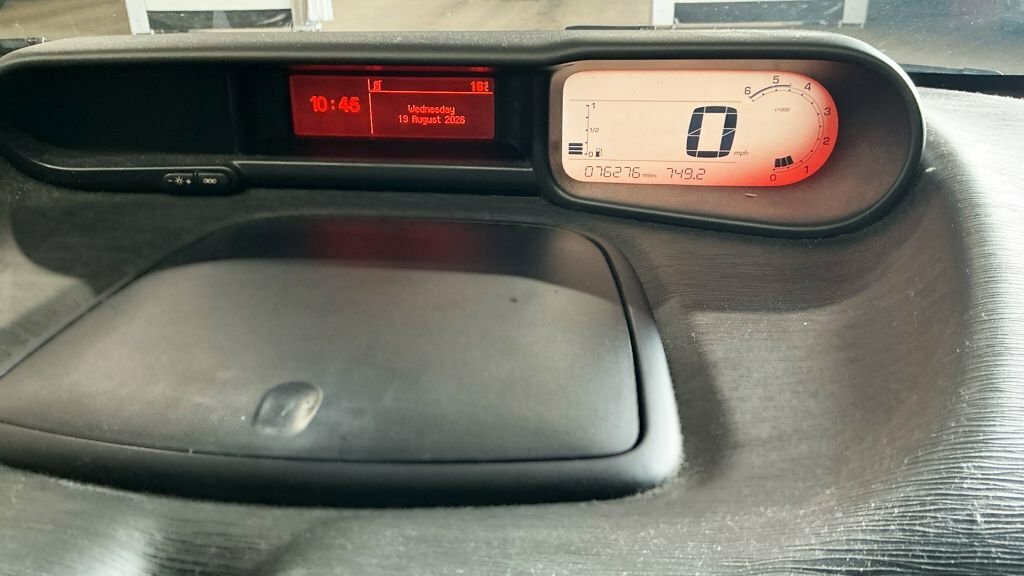 Citroen C3 Picasso 1.6L Platinum Purple #4