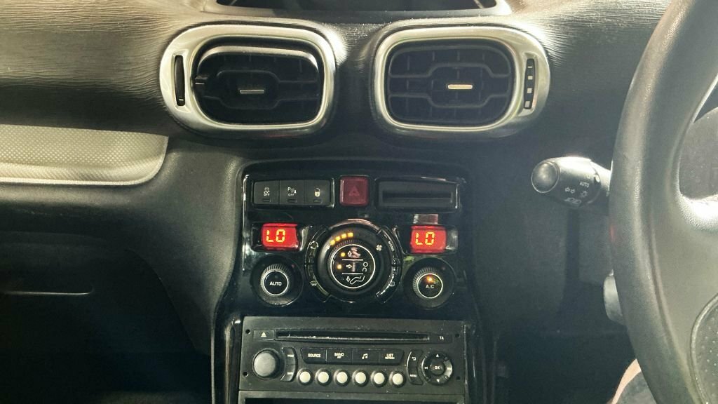 Citroen C3 Picasso 1.6L Platinum Purple #3