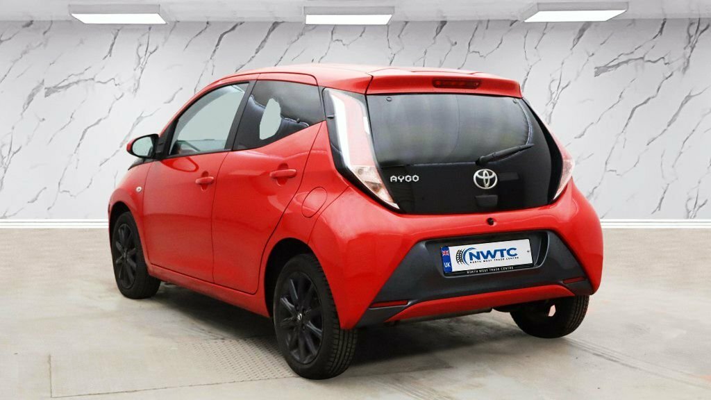 Toyota Aygo 1L X-style YB67FZR Red #3
