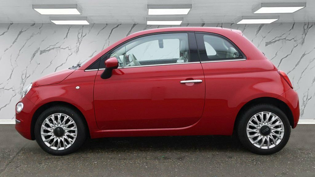 Fiat 500 1.2L Lounge Red #6