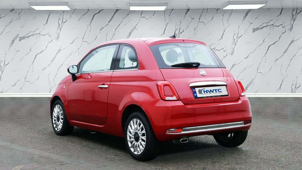 Fiat 500 1.2L Lounge Red #3