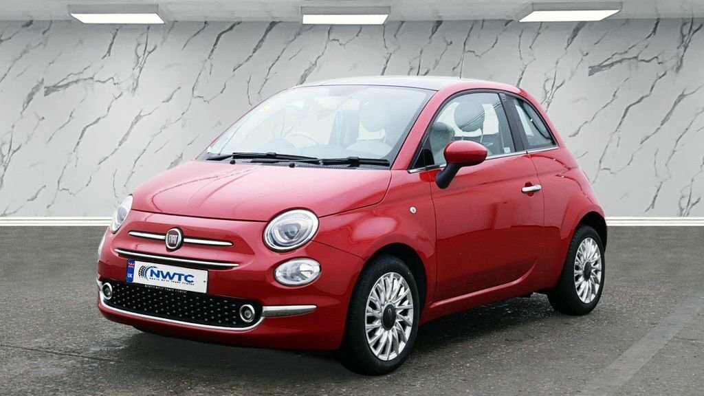 Fiat 500 1.2L Lounge Red #2
