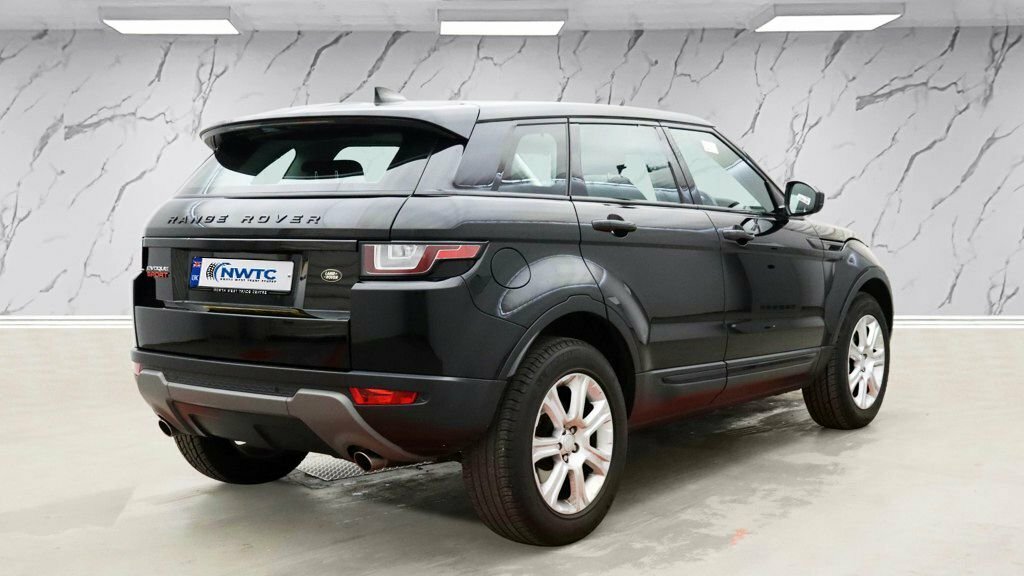 Land Rover Range Rover Evoque 2L Se Tech DG68MHA Black #3