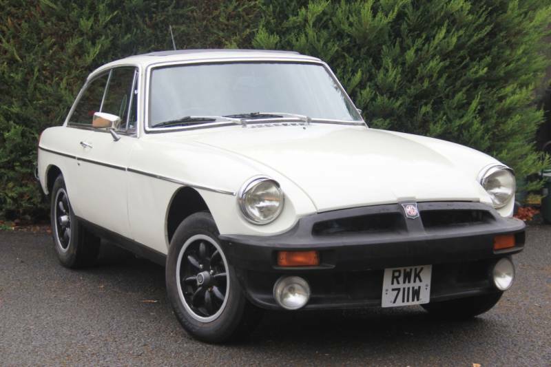 MG MGB B Gt White