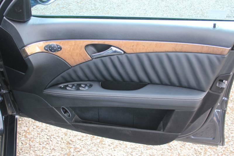 Mercedes-Benz E Class Avantgarde Silver #9
