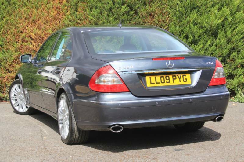 Mercedes-Benz E Class Avantgarde Silver #17