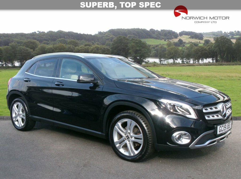 Mercedes-Benz GLA Class 2.1L Sport Black