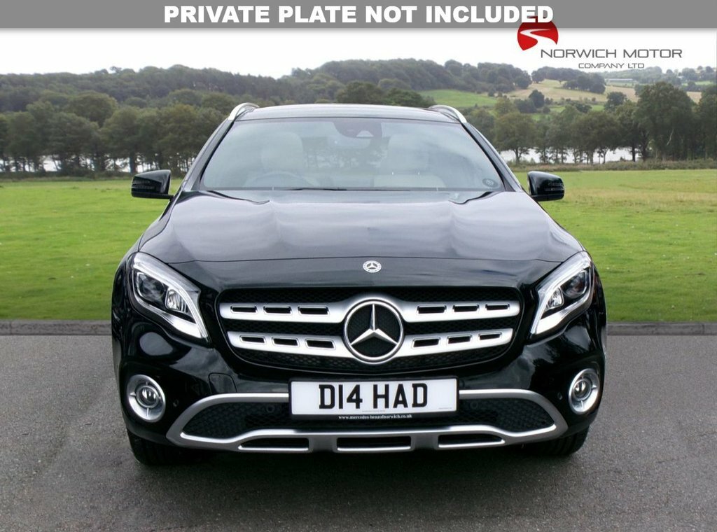 Mercedes-Benz GLA Class 2.1L Sport Black #4