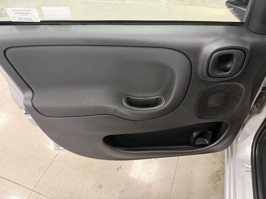 Fiat Panda 1.2 City Cross Green #23