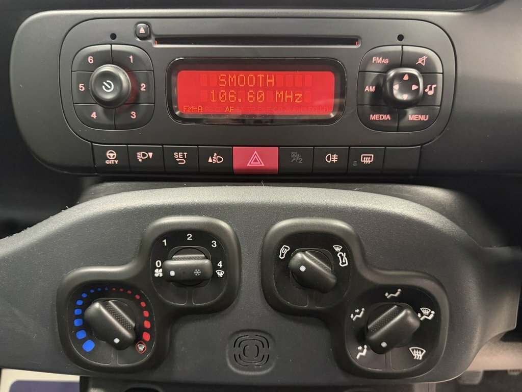 Fiat Panda 1.2 City Cross Green #21