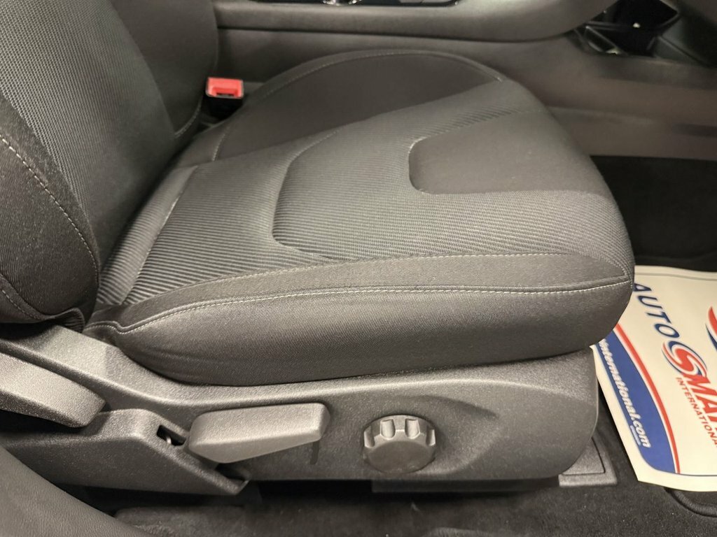 Ford Mondeo Silver #16
