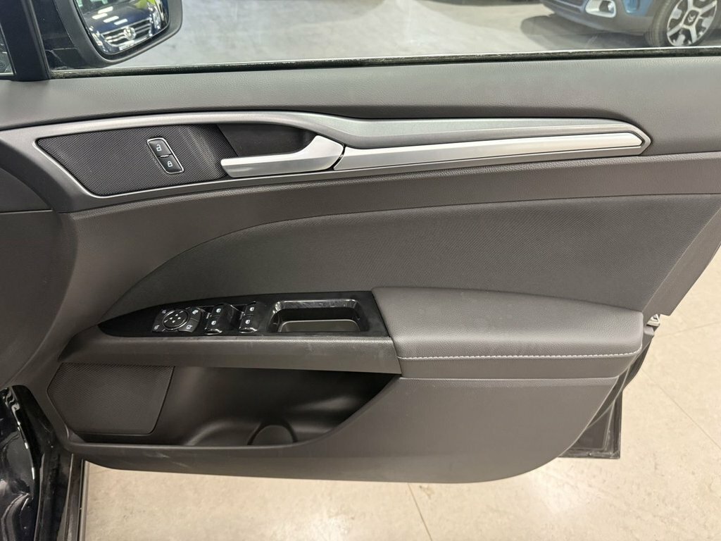 Ford Mondeo Silver #12
