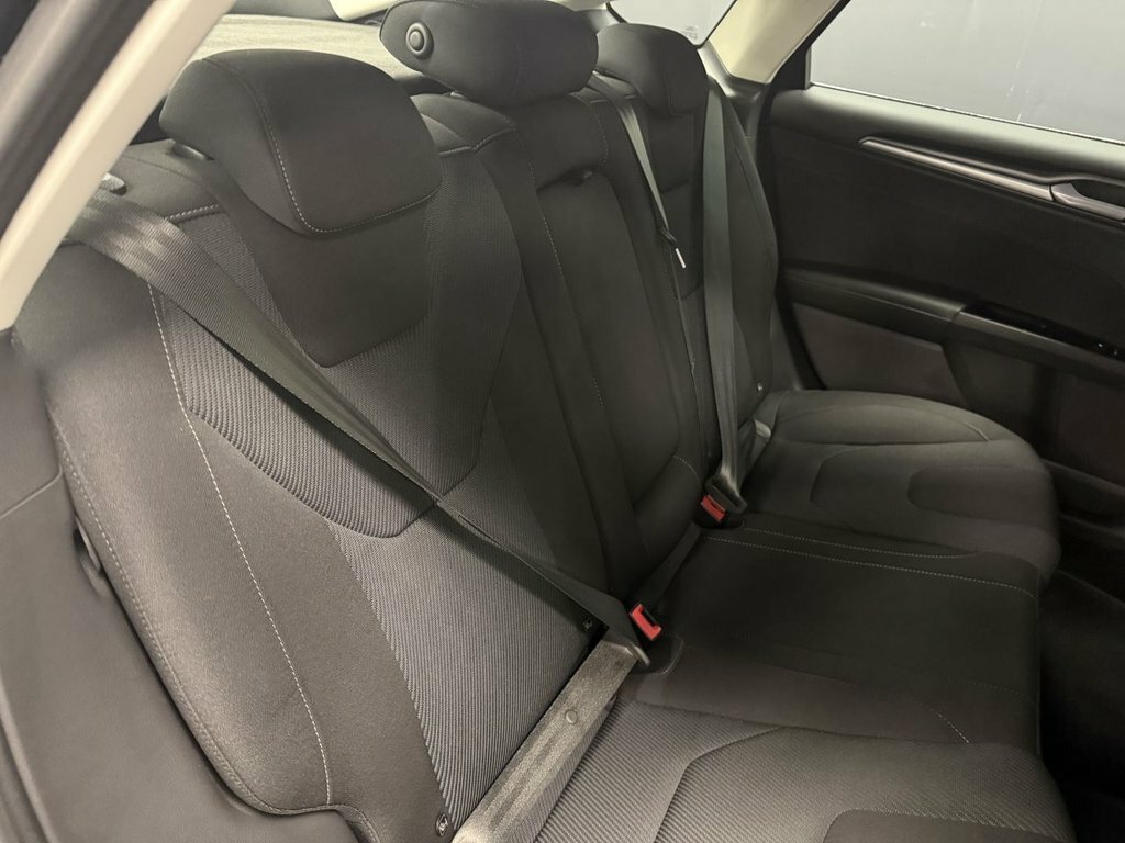 Ford Mondeo Silver #35
