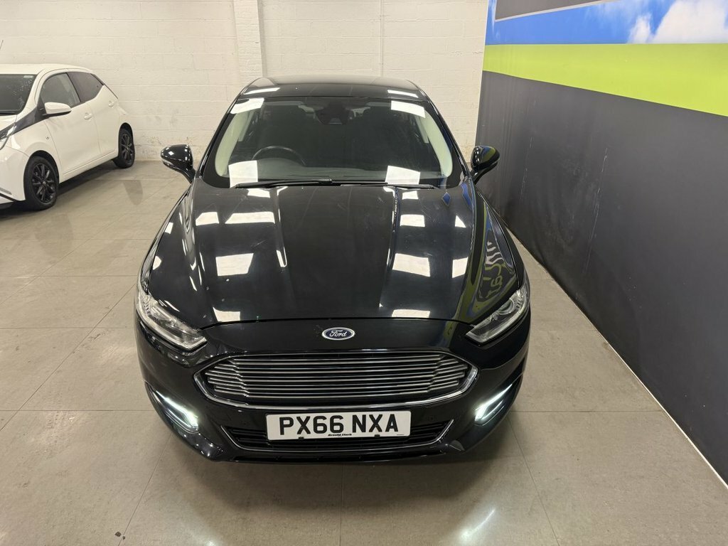 Ford Mondeo 2L Titanium Black #2