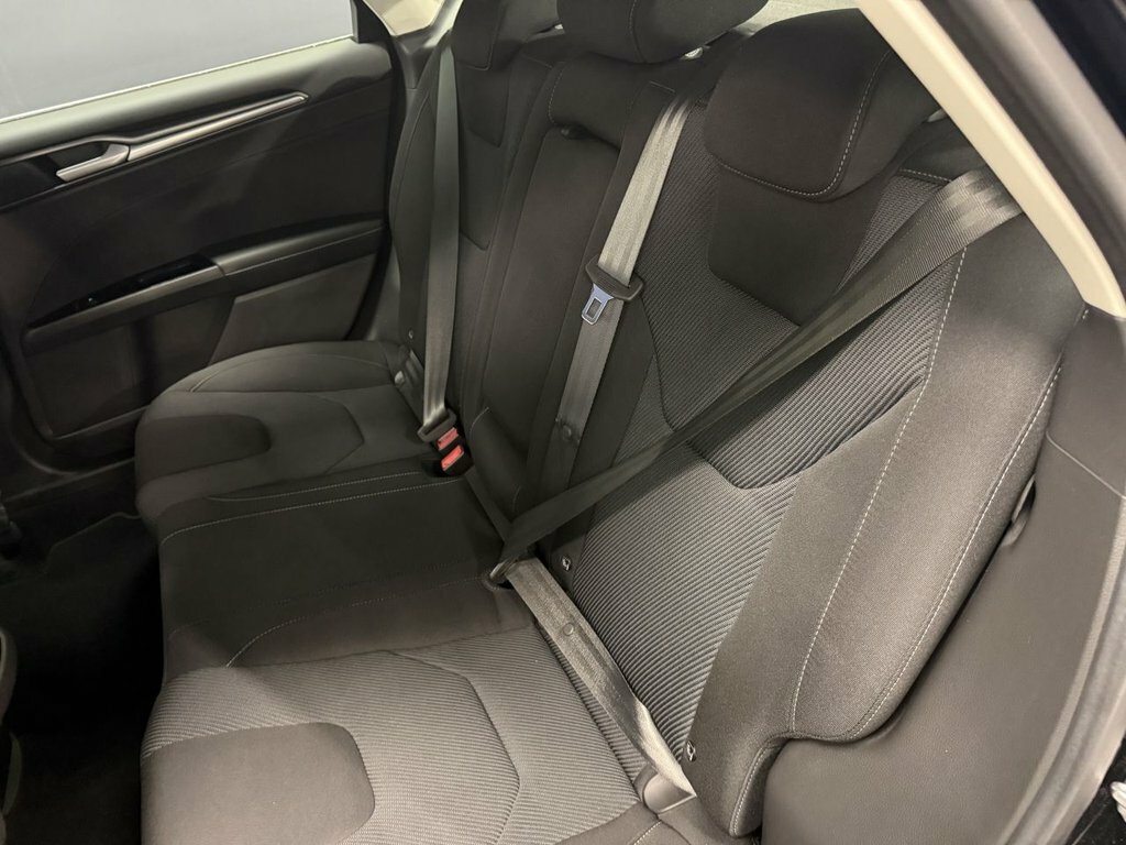 Ford Mondeo Silver #36