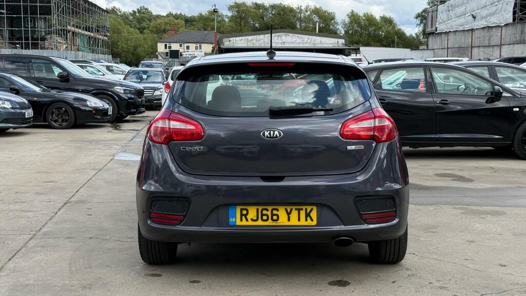 Kia Ceed 2 Silver #6