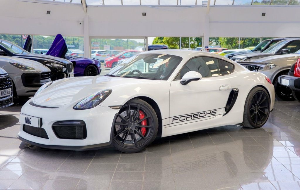 Porsche Cayman 3.8L 981 Gt4 White