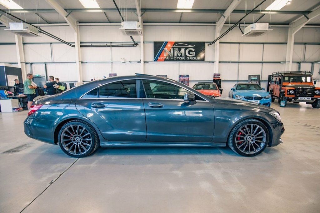 Mercedes-Benz CLS Cls350 Bluetec Amg Line Premium Plus Silver #22