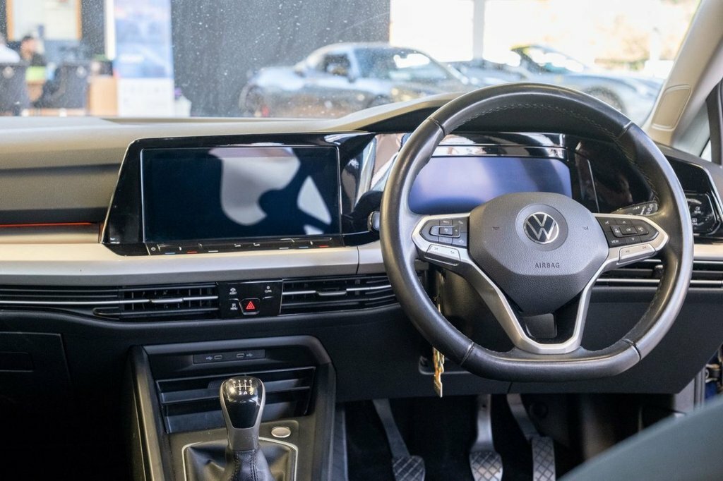 Volkswagen Golf 1.5L Life GM21XKF Blue
