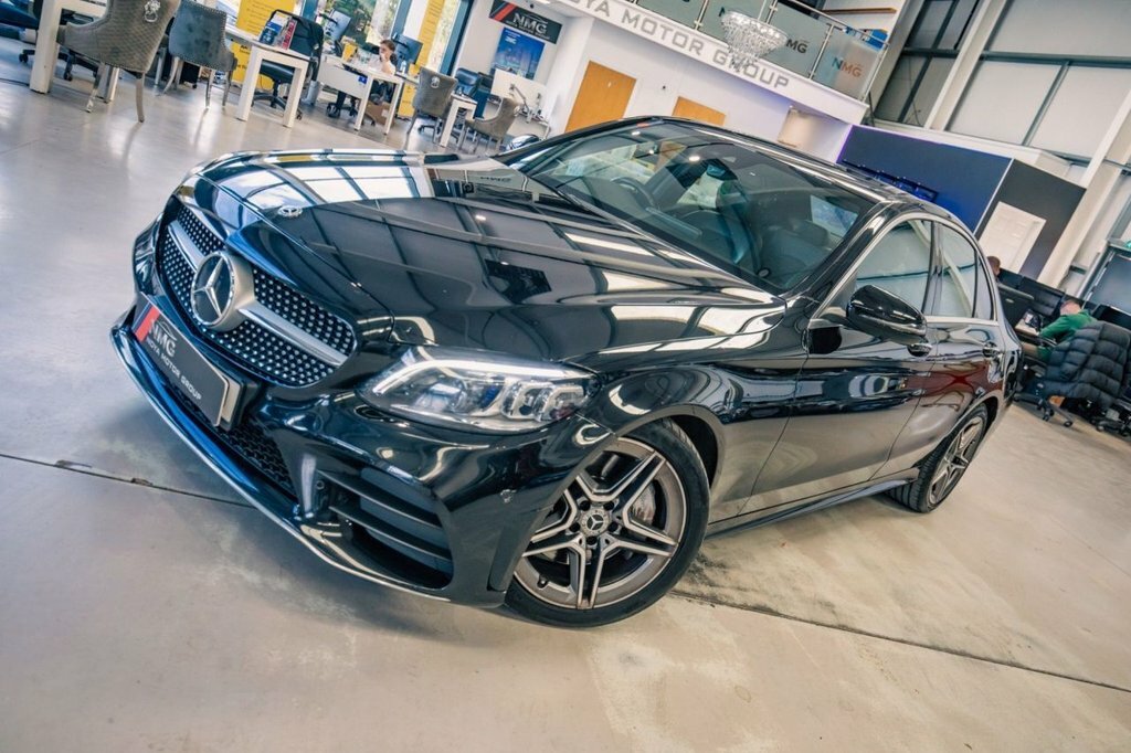 Mercedes-Benz C Class 2L Amg Line FV68RLO Black #4