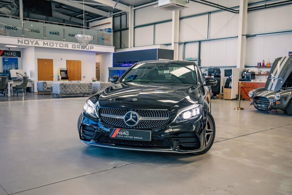 Mercedes-Benz C Class 2L Amg Line FV68RLO Black #3