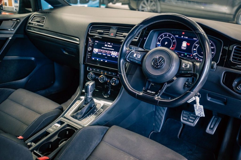 Volkswagen Golf 2L R KM67WRX Black