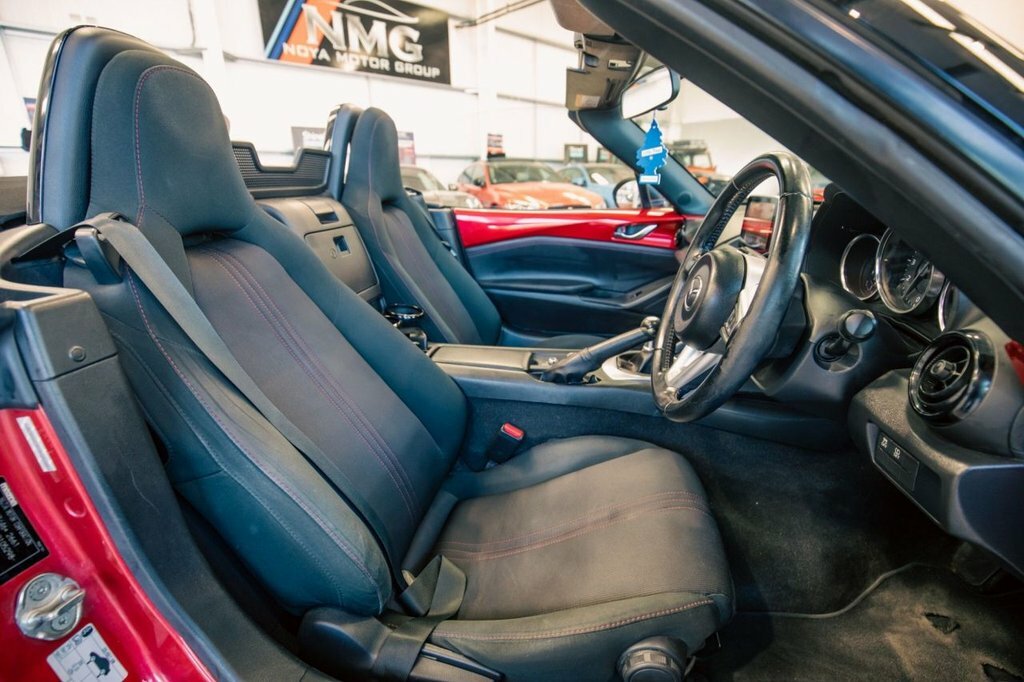 Mazda MX-5 2L Se-l Nav Red #2