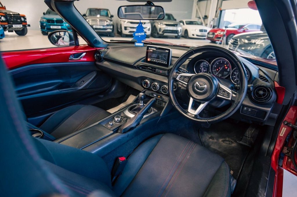 Mazda MX-5 2L Se-l Nav Red