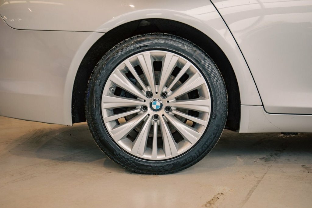 BMW 7 Series 3L Se Exclusive Silver #6