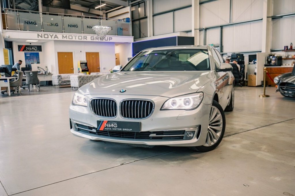 BMW 7 Series 3L Se Exclusive Silver #3