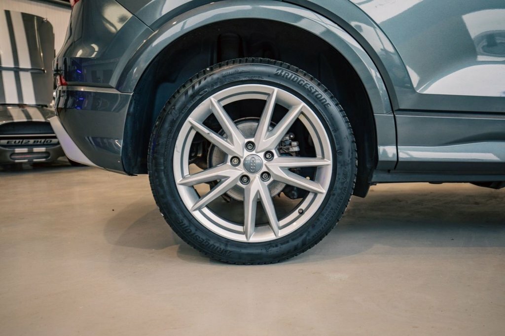 Audi Q2 Suv KE18OJY Grey #6