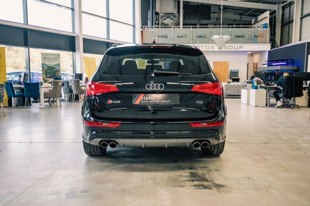 Audi SQ5 Bitdi V6 Suv Black #25