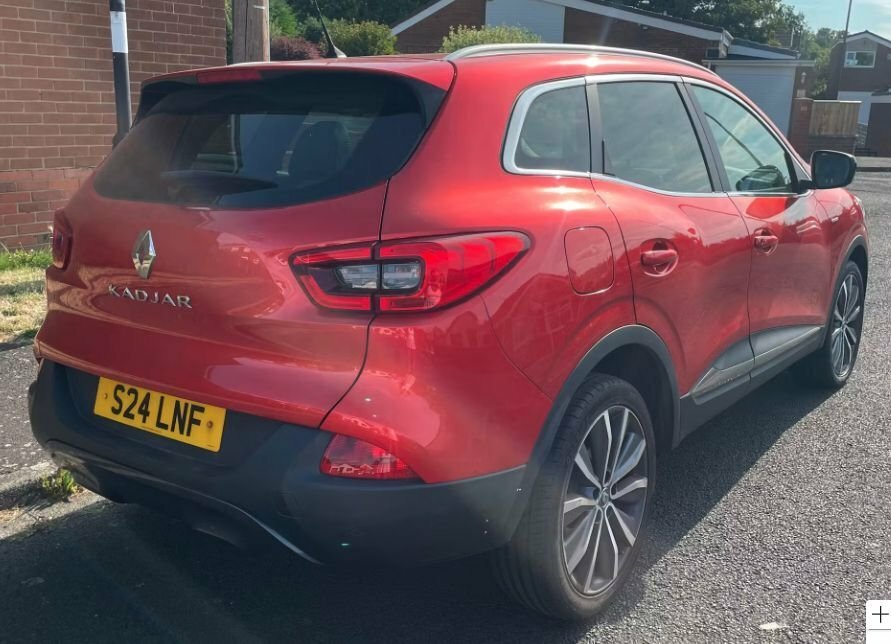 Renault Kadjar 1.2L Signature Nav Red #2