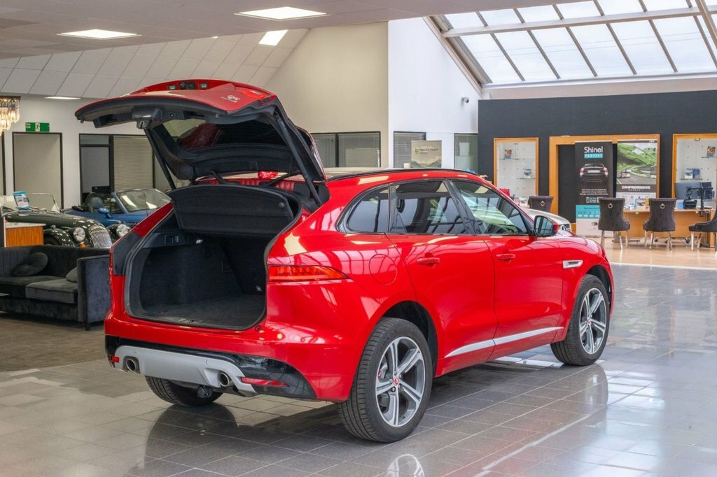 Jaguar F-Pace 2.0 D180 R-sport Awd Euro 6 Ss White #13
