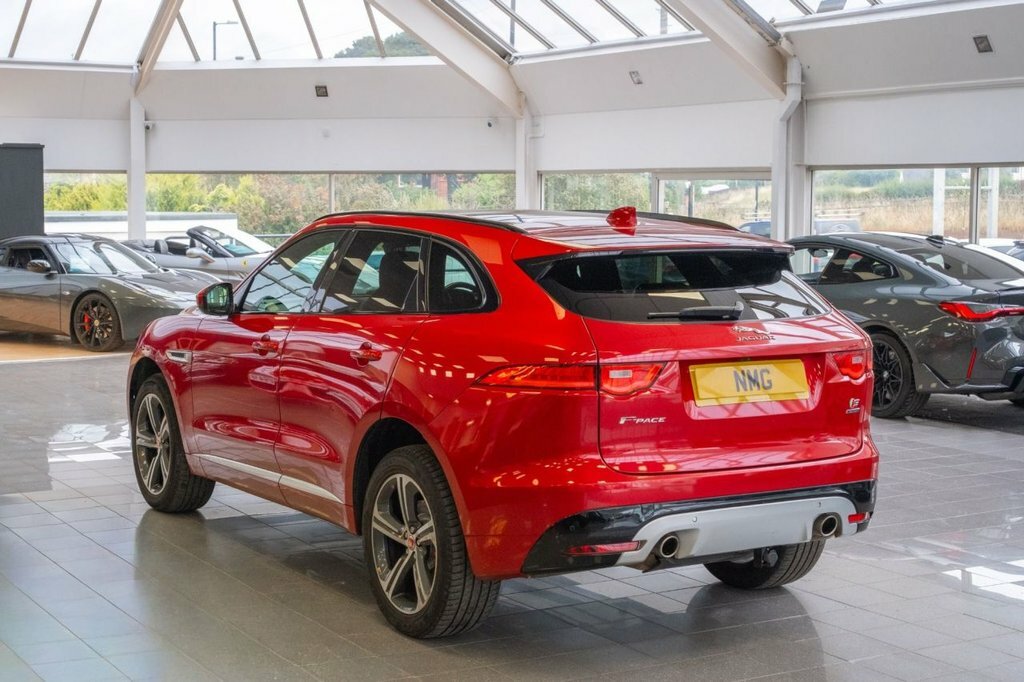 Jaguar F-Pace 2.0 D180 R-sport Awd Euro 6 Ss White #10