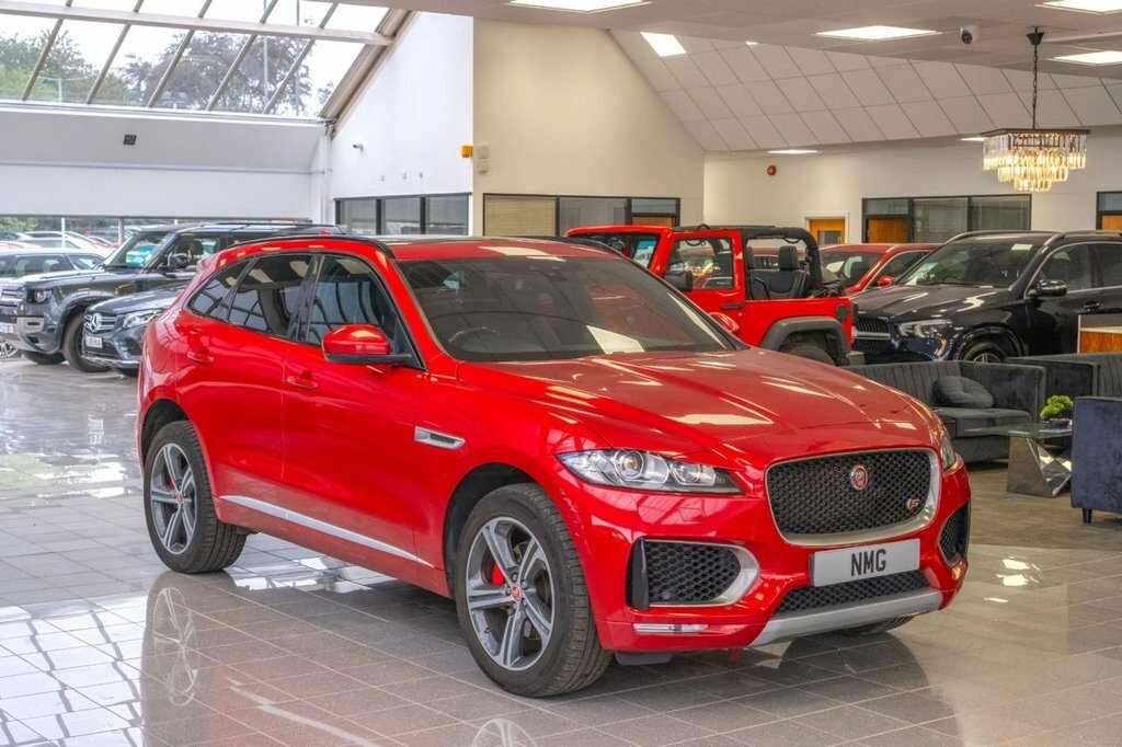 Jaguar F-Pace 3L S Red #6