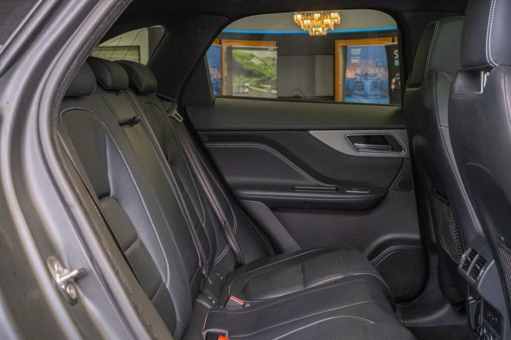 Jaguar F-Pace 2.0 D180 R-sport Awd Euro 6 Ss White #30