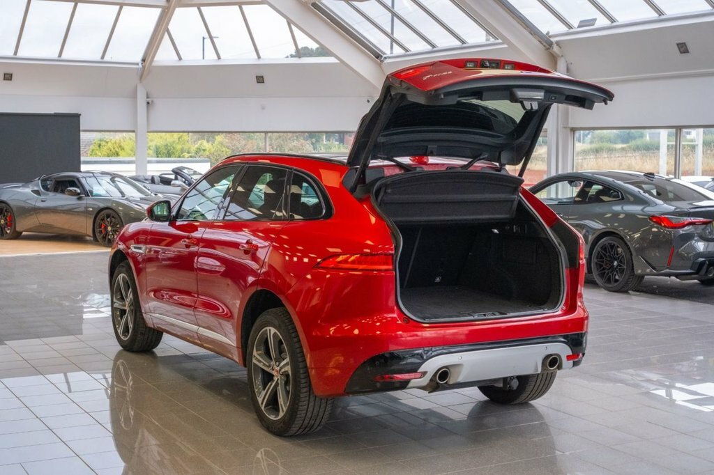 Jaguar F-Pace 2.0 D180 R-sport Awd Euro 6 Ss White #11